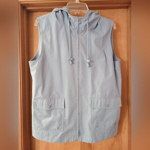 Light Blue Sleeveless Hooded Vest Casual Corner Annex Size Large Front Pockets